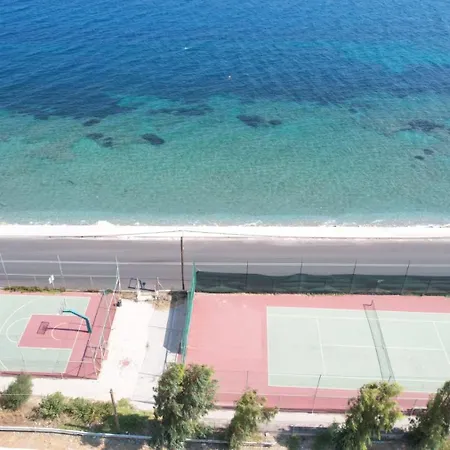 70 M From The Sea Cozy Spacious * Melission